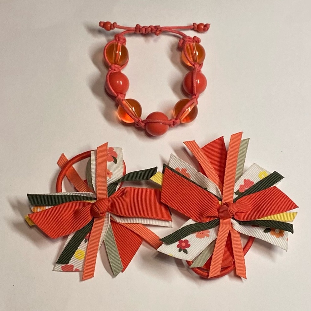 Gymboree ‘Friendship Camp’ Pony Holders and Bracelet Set